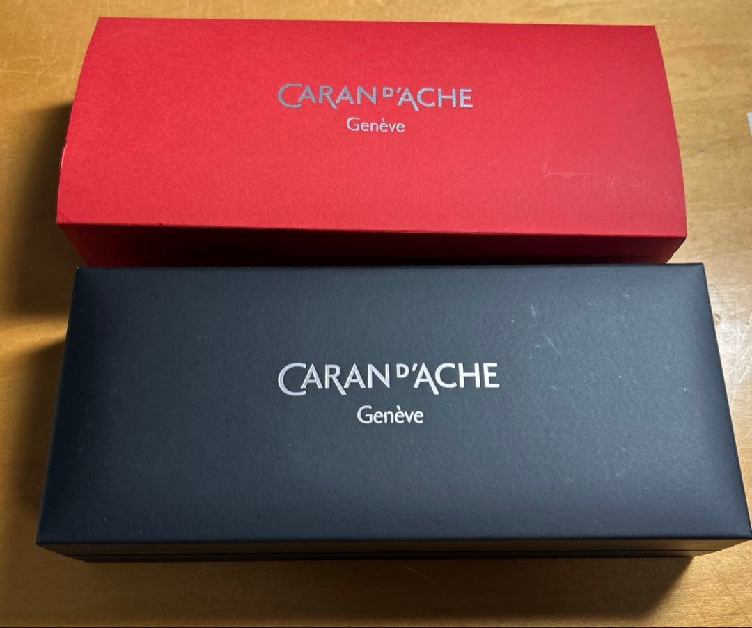 カランダッシュ（Caran d'Ache）「エクリドール」レトロ ローズゴールド