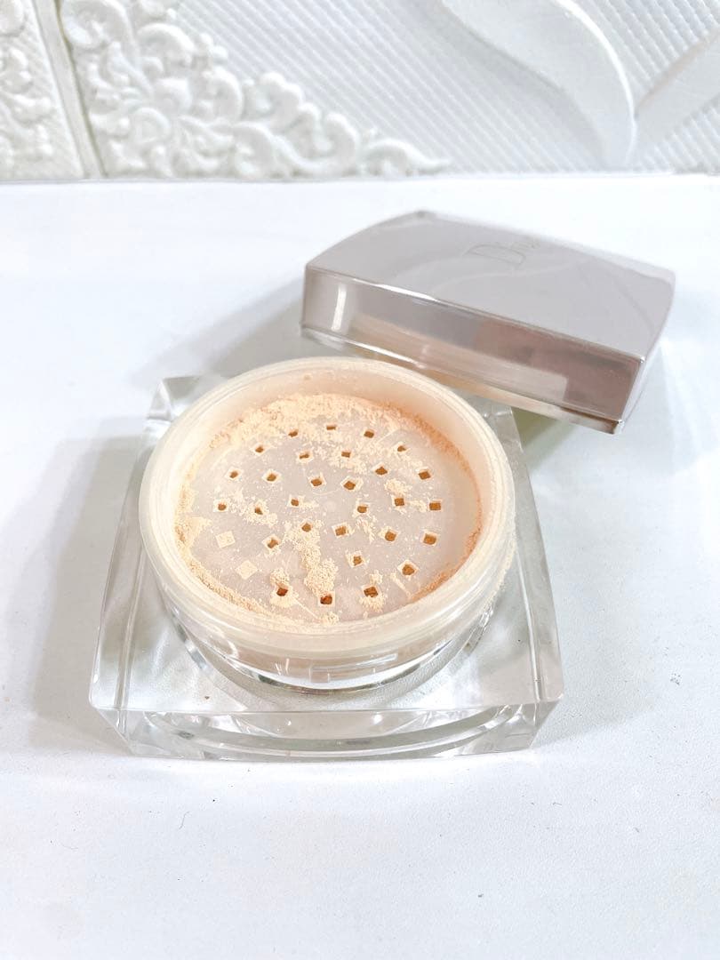 Dior ディオール カプチュール トータル ルースパウダー 001
