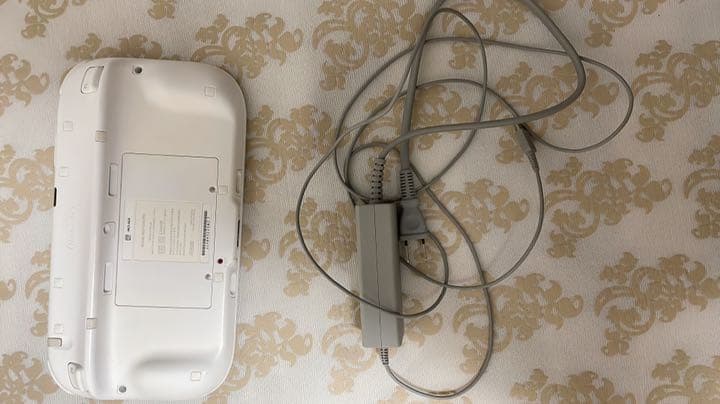 wiiuスプラトゥーンセット　＋ソフト(マリオカート、スマブラ)おまけ