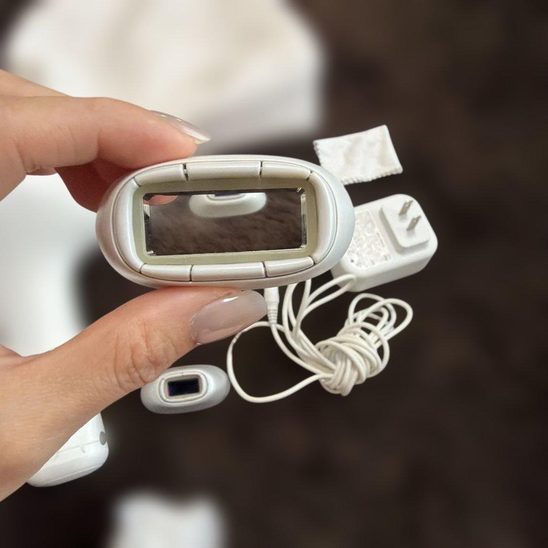 PHILIPS 脱毛器　SC2009/70