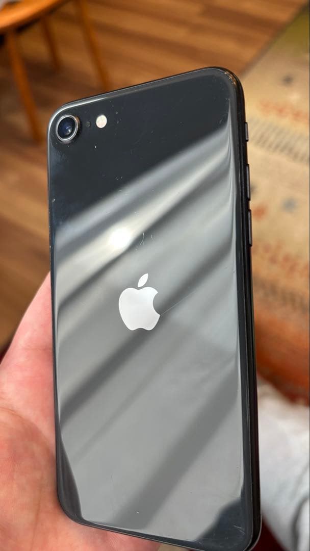 iPhone se2 128g ブラック SIMロック無し ⭐︎値下げ不可⭐︎
