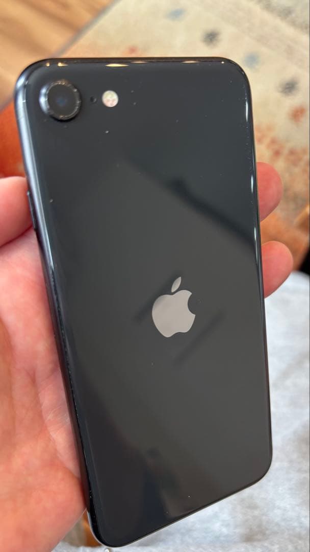 iPhone se2 128g ブラック SIMロック無し ⭐︎値下げ不可⭐︎