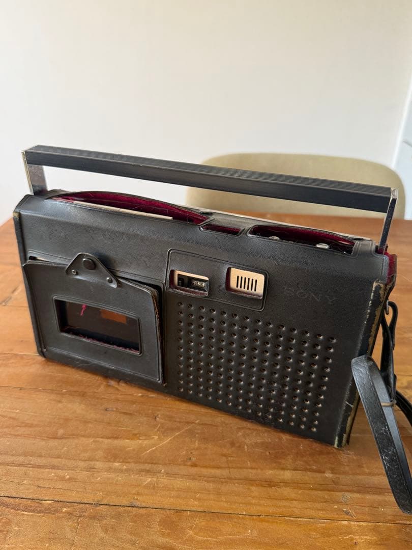 【昭和レトロ】ケースありSONYカセットレコーダー（TC-1150）