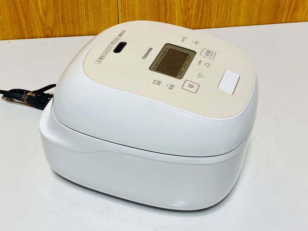 TOSHIBA 東芝真空IHジャー炊飯器 RC-10RWA