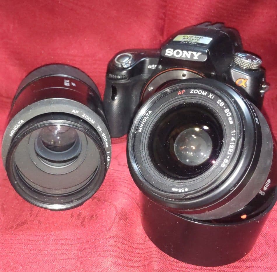 SONY α55 デジタル＜ハーフミラー＞カメラ＋Wレンズキット＜ジャンク扱い＞