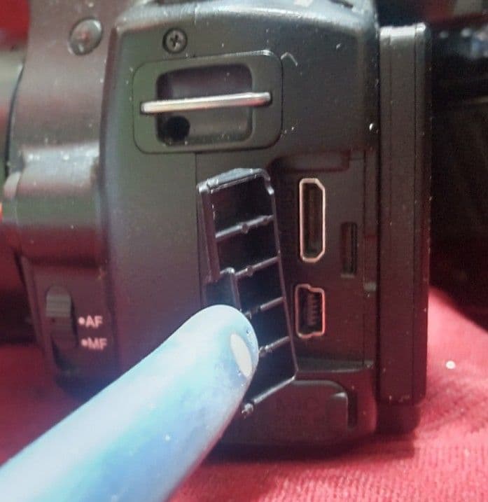 SONY α55 デジタル＜ハーフミラー＞カメラ＋Wレンズキット＜ジャンク扱い＞