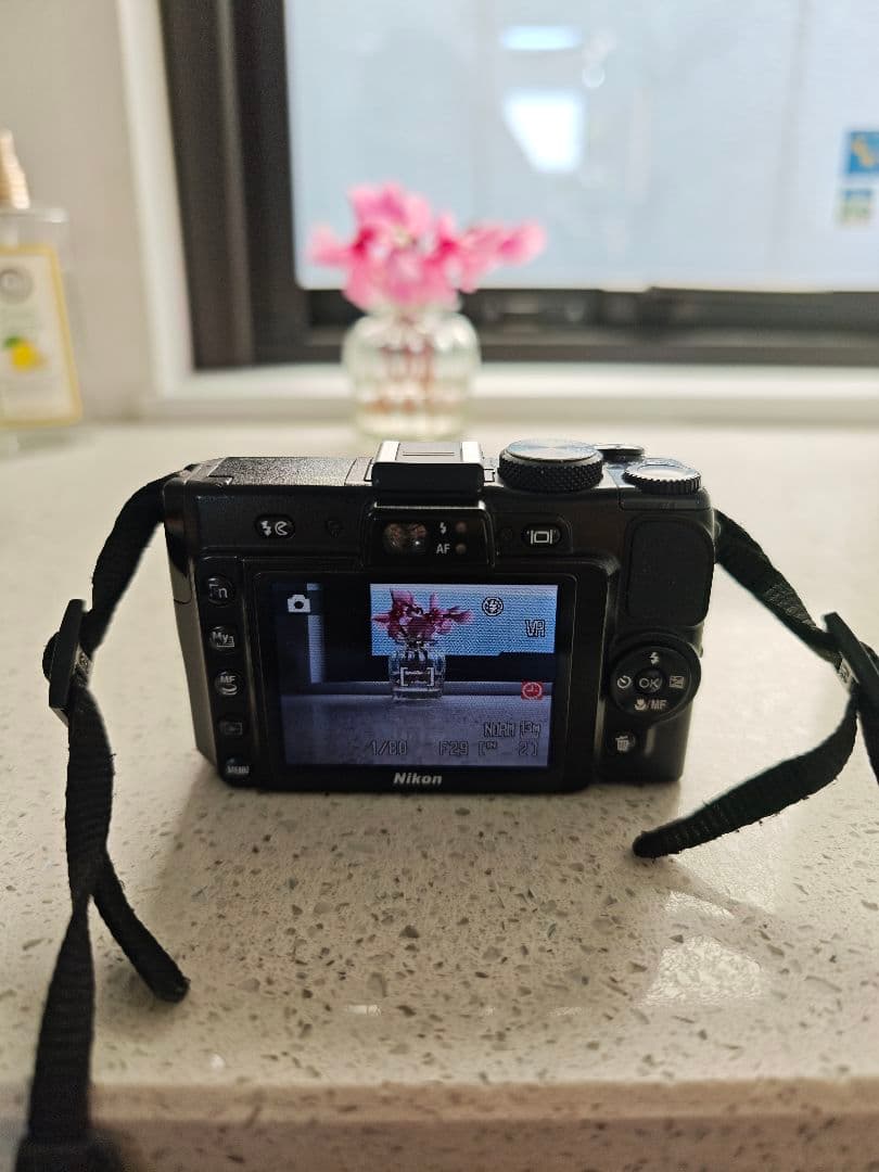 Nikon coolpixp6000 ハウジング バッテリー3個 充電器 ケース
