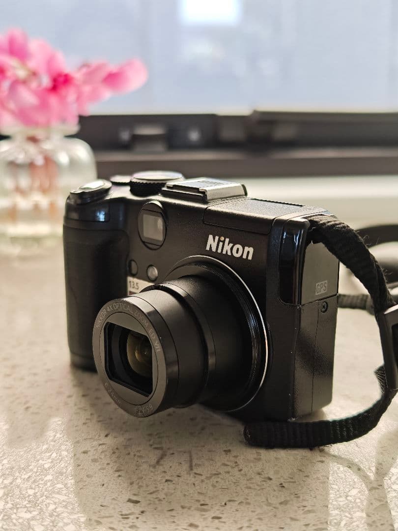 Nikon coolpixp6000 ハウジング バッテリー3個 充電器 ケース
