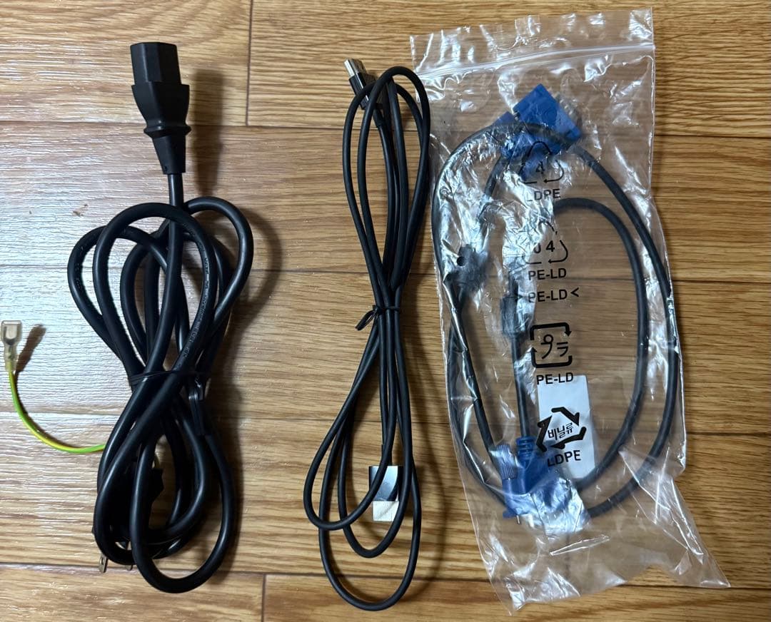 【最終お値下げ】 Dell S2721D 27インチ 1440p QHD IPS