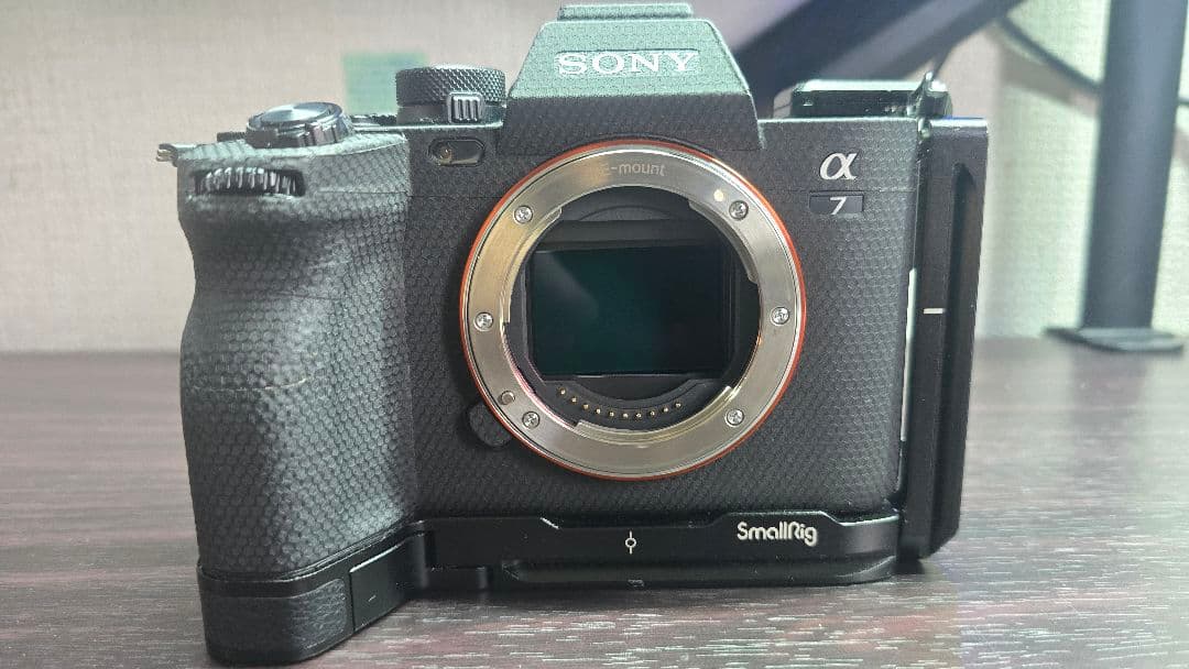 SONY α7iv ミラーレスカメラ 本体と付属品