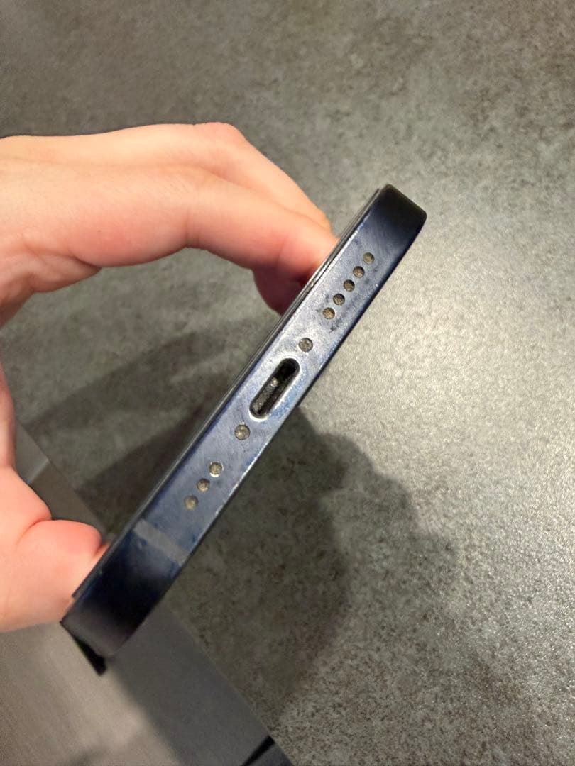 iPhone 12 ♡ブラック♡本体♡充電置型のみ