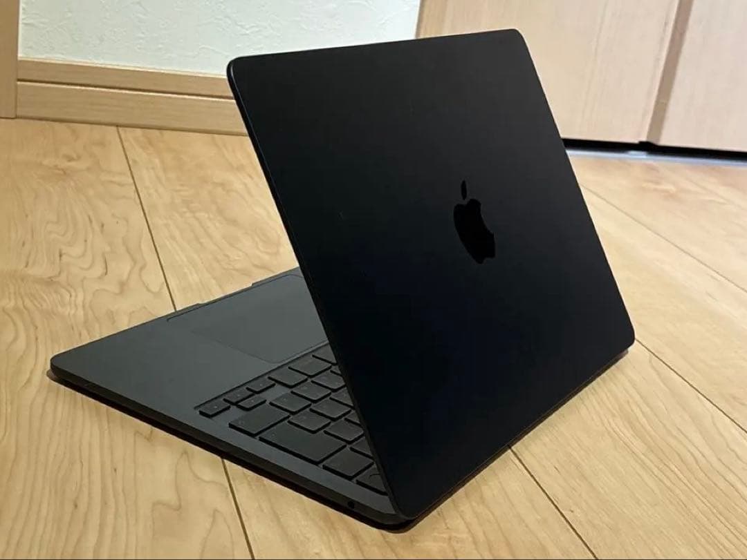 MacBook Air 13.6 M3 2024 美品 充放電3回 バッテリ不良