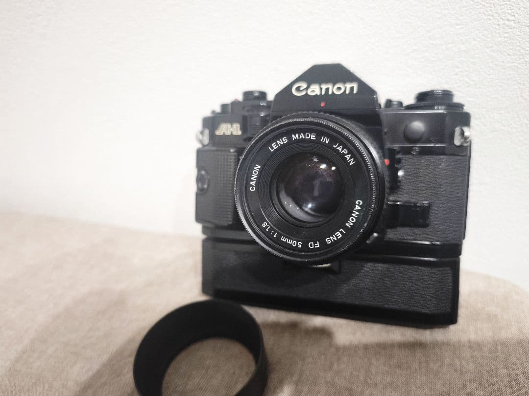 Canon A-1 ブラック、50mmレンズ・モータードライブ付き