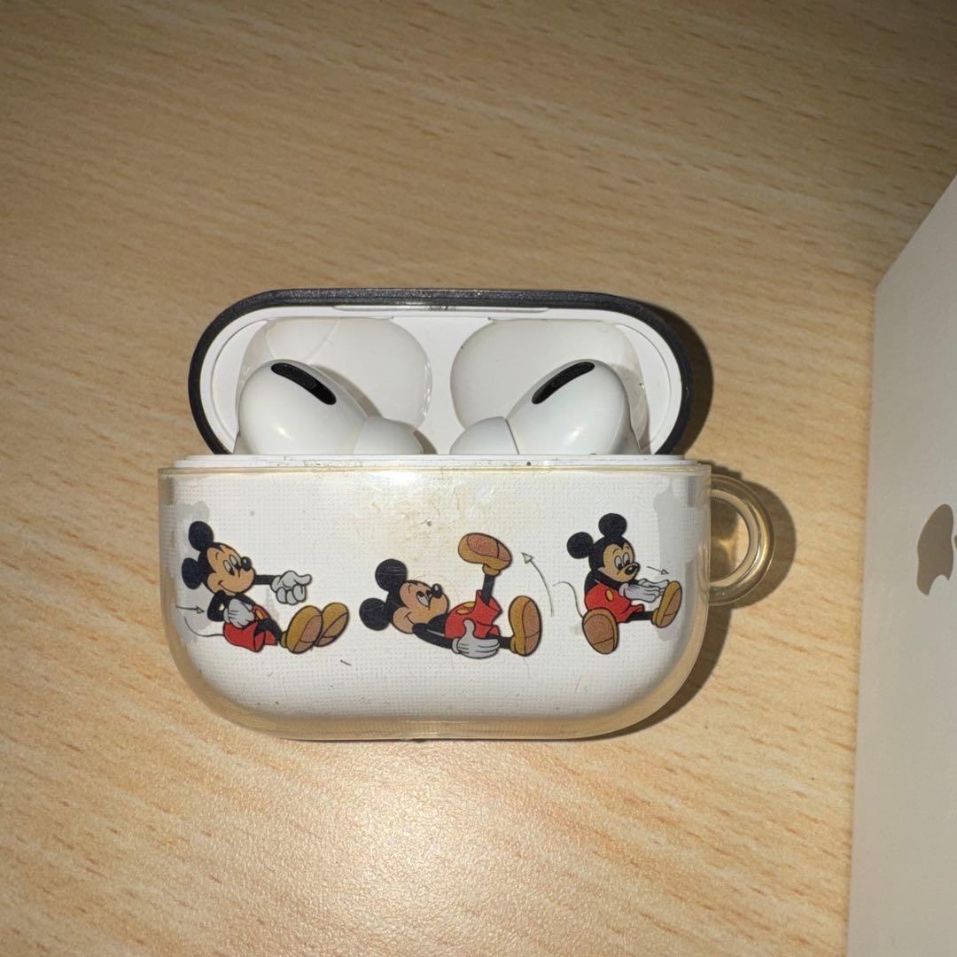 AirPods Pro ミッキーマウスデザイン 本体