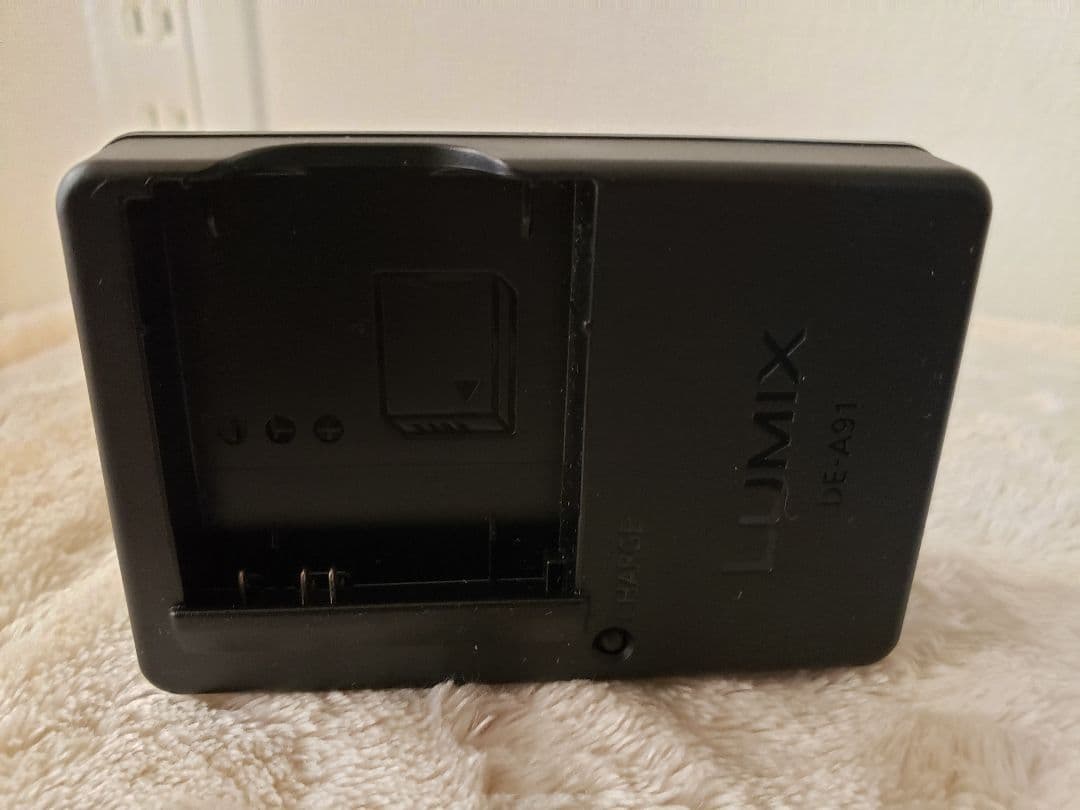 LUMIX DMC-FX77 デジタルカメラ ホワイト LEICAレンズ