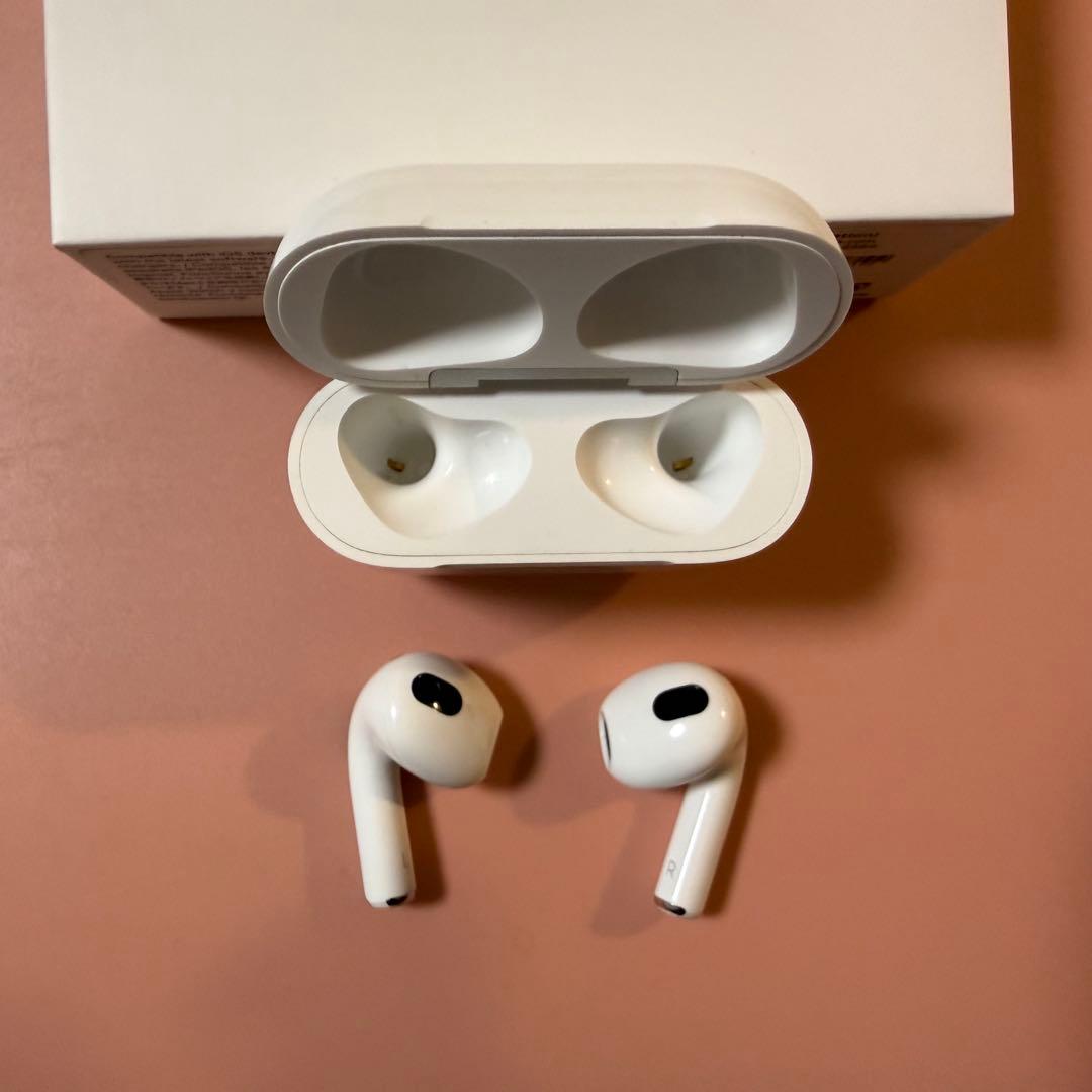 Apple AirPods 第3世代 本体 充電ケース付き