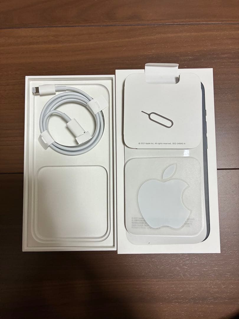 Apple iPhone 13 本体 ミッドナイト 128GB
