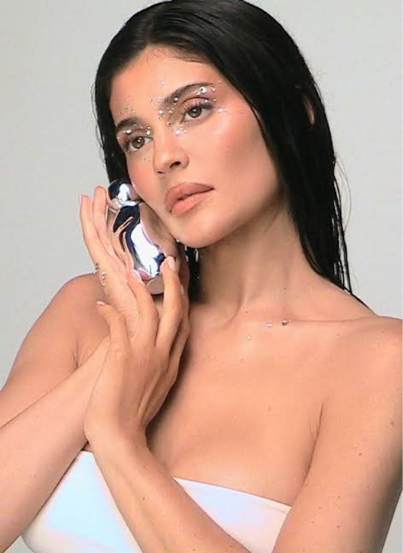 cosmic kylie jenner 2.0 100ml オードパルファム
