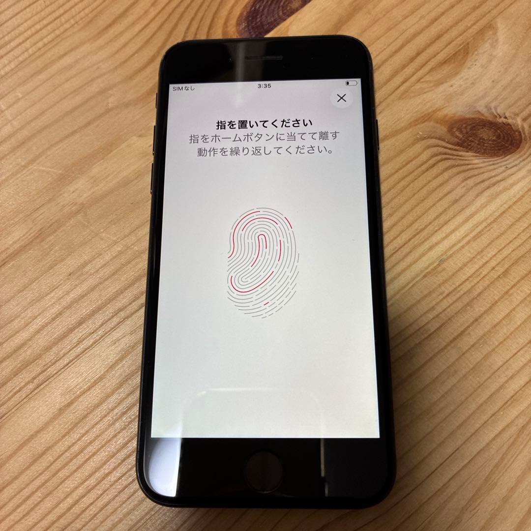 w*k様 iPhone SE 第三世代　64GB SIMフリー　バッテリー100