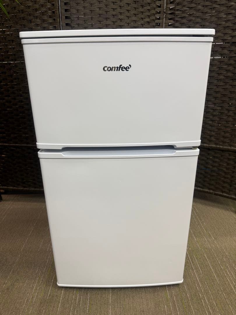 【美品】comfee’ コンフィー　90L 冷凍冷蔵庫　RCT90WH/E