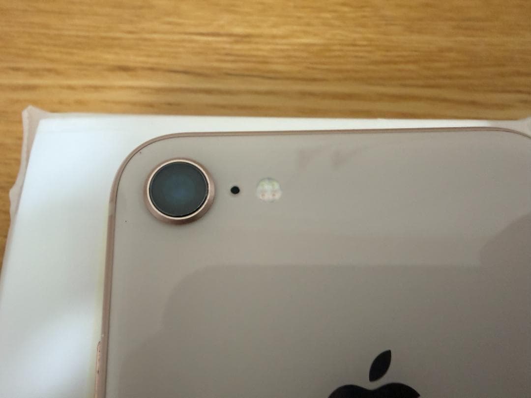 ★美品★ Apple iPhone 8 ゴールド 本体