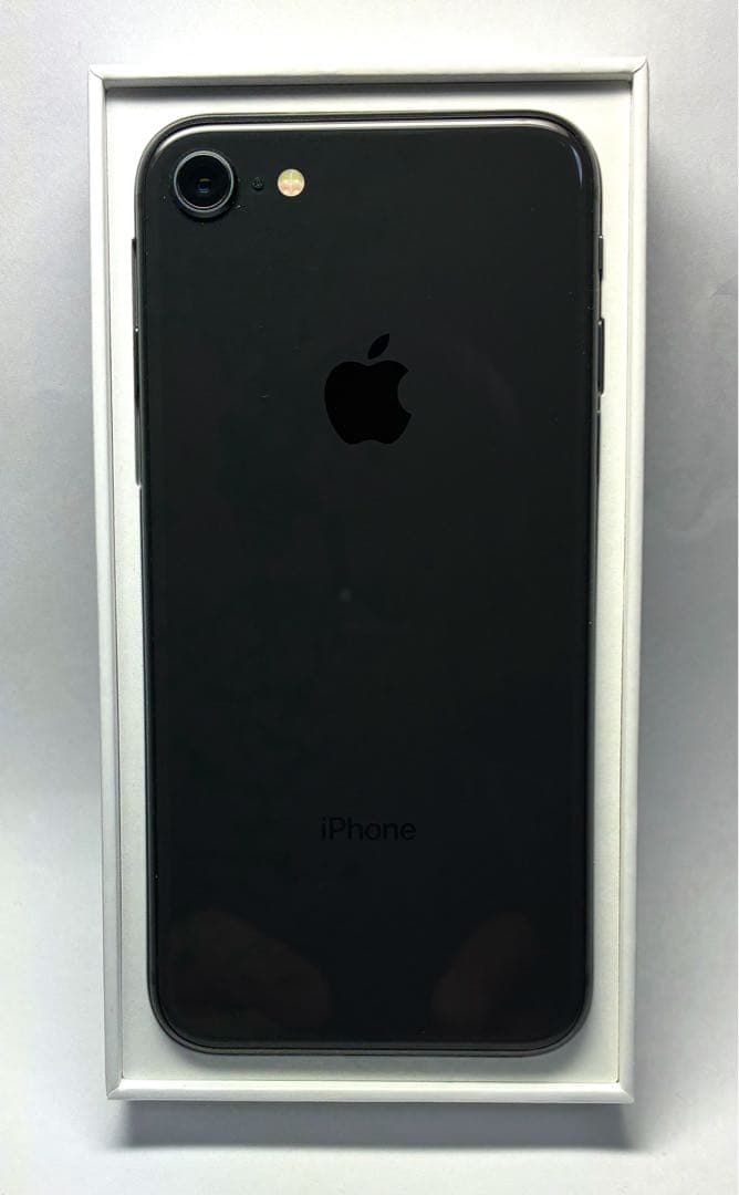 iPhone8 64GB スペースグレー SIMフリー バッテリー最大容量82%