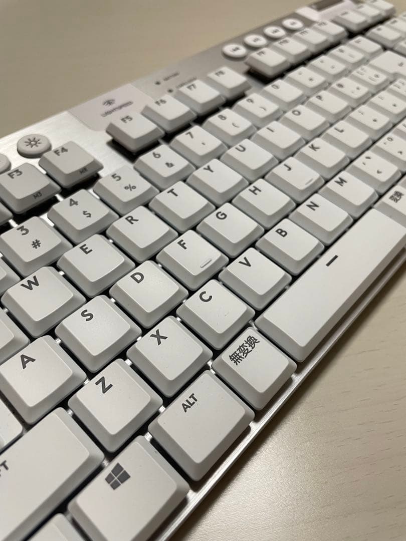 Logitech G913 ホワイト 茶軸 日本語配列 キーボード本体