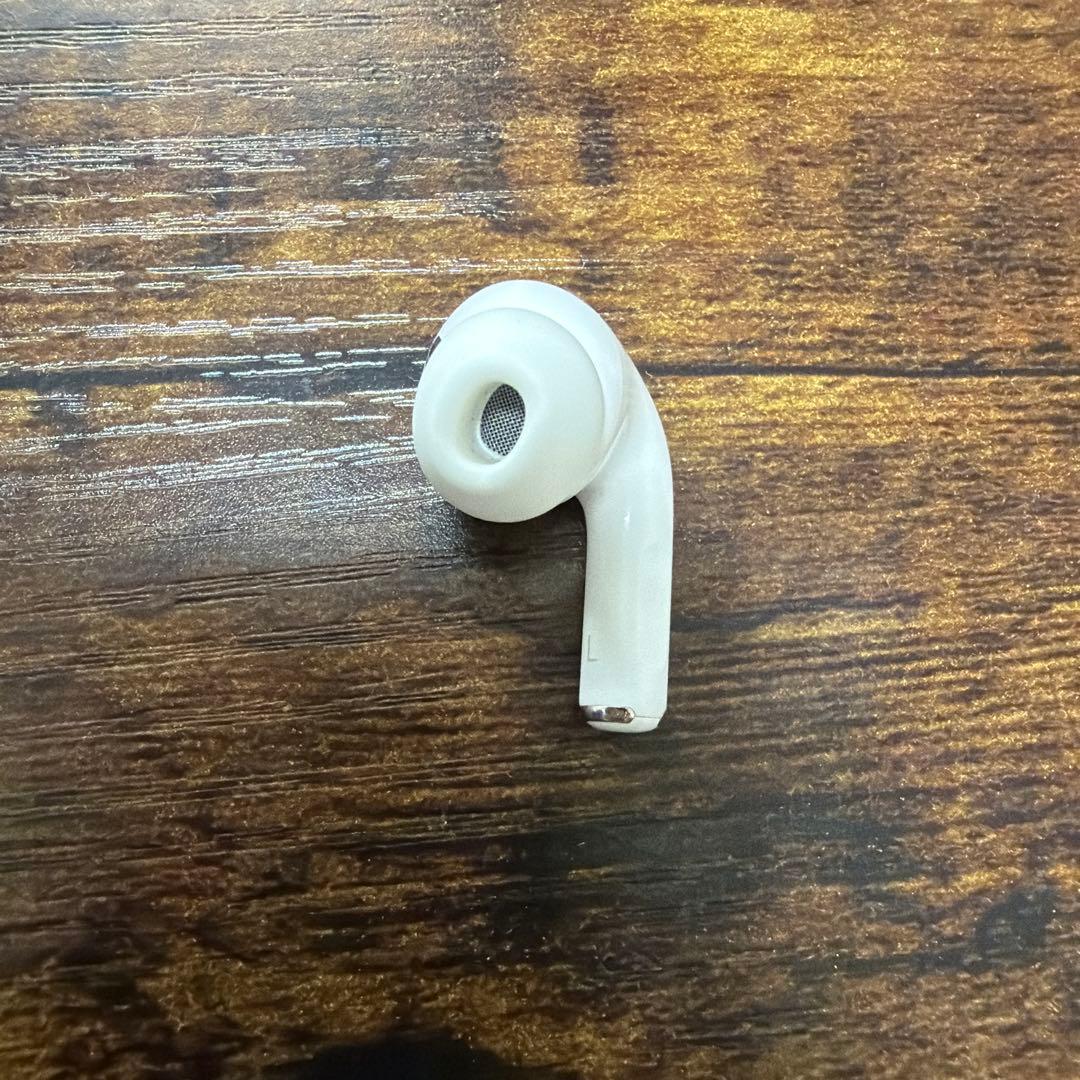 MagSafe充電ケース（Lightning）AirPods Pro 2 左耳