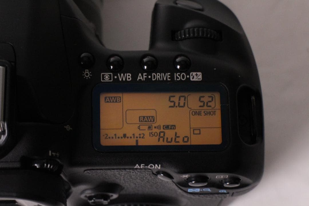 Canon デジタル一眼レフ 40D グリップ付き ショット数約59000回