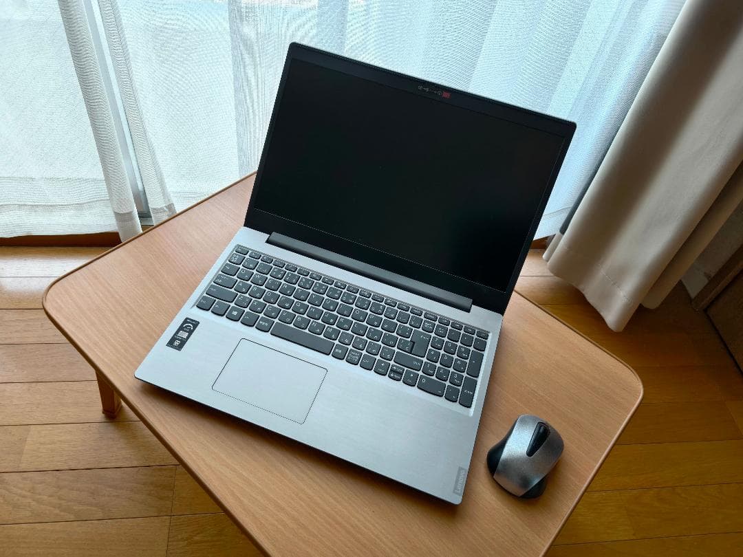 Lenovo Ideapadノートパソコン グレー