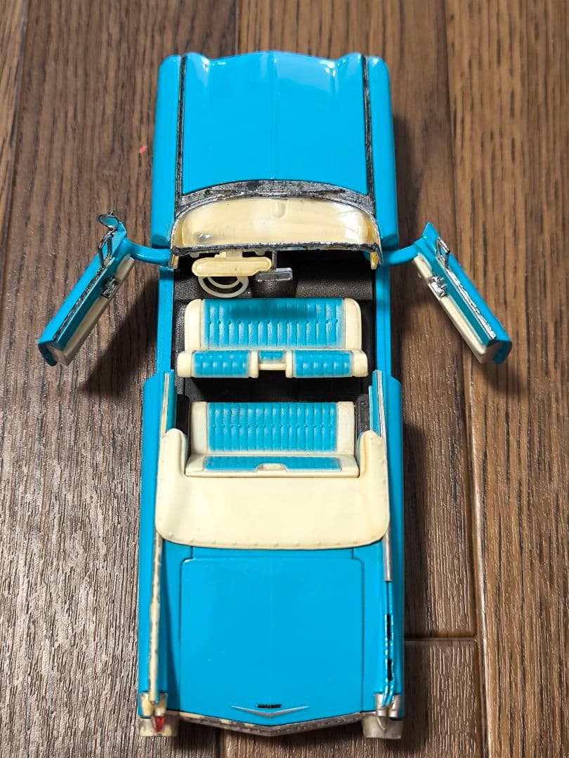 ビンテージカー 1/34 1959 キャデラックシリーズ62　２種類