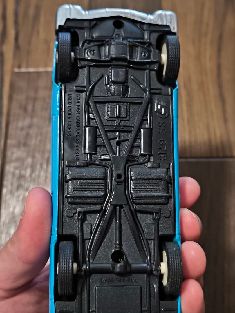 ビンテージカー 1/34 1959 キャデラックシリーズ62　２種類