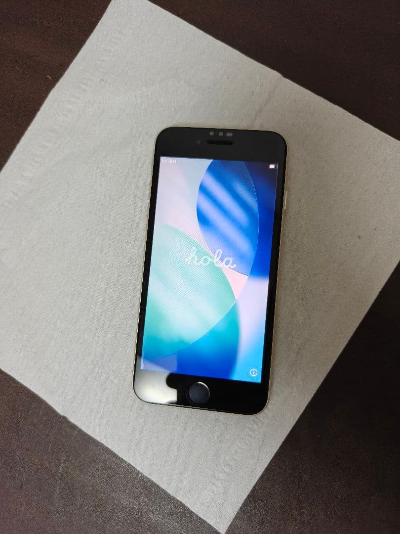 [週末のみ値下げ・超美品]iPhoneSE第3世代128・バッテリー98%海外版