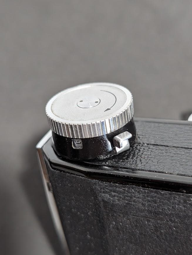 【完動品・美品】 KONICA 小西六 Pearl Ⅲ 蛇腹 中判フィルムカメラ