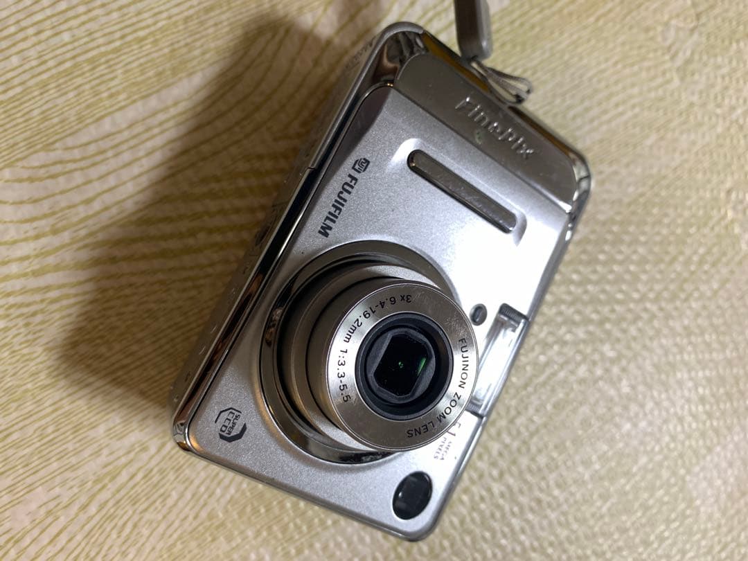 ✨FinePix A500 FUJIFILM デジカメ 電池式 動作確認済み✨