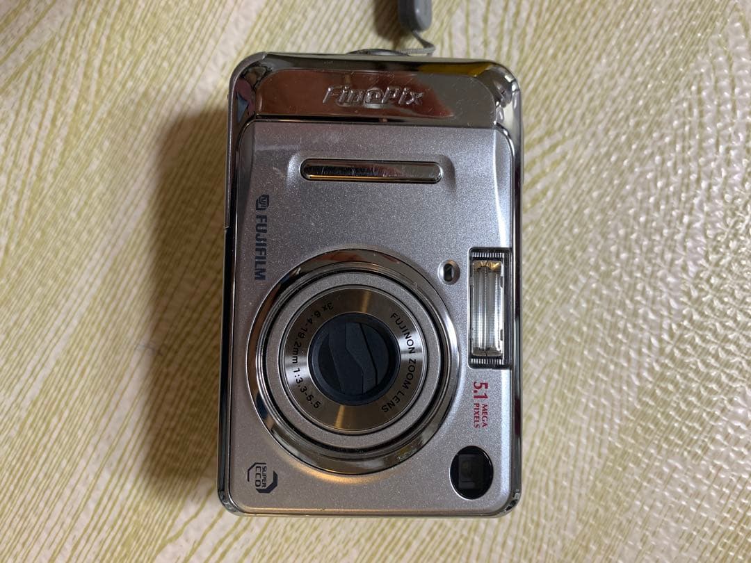 ✨FinePix A500 FUJIFILM デジカメ 電池式 動作確認済み✨