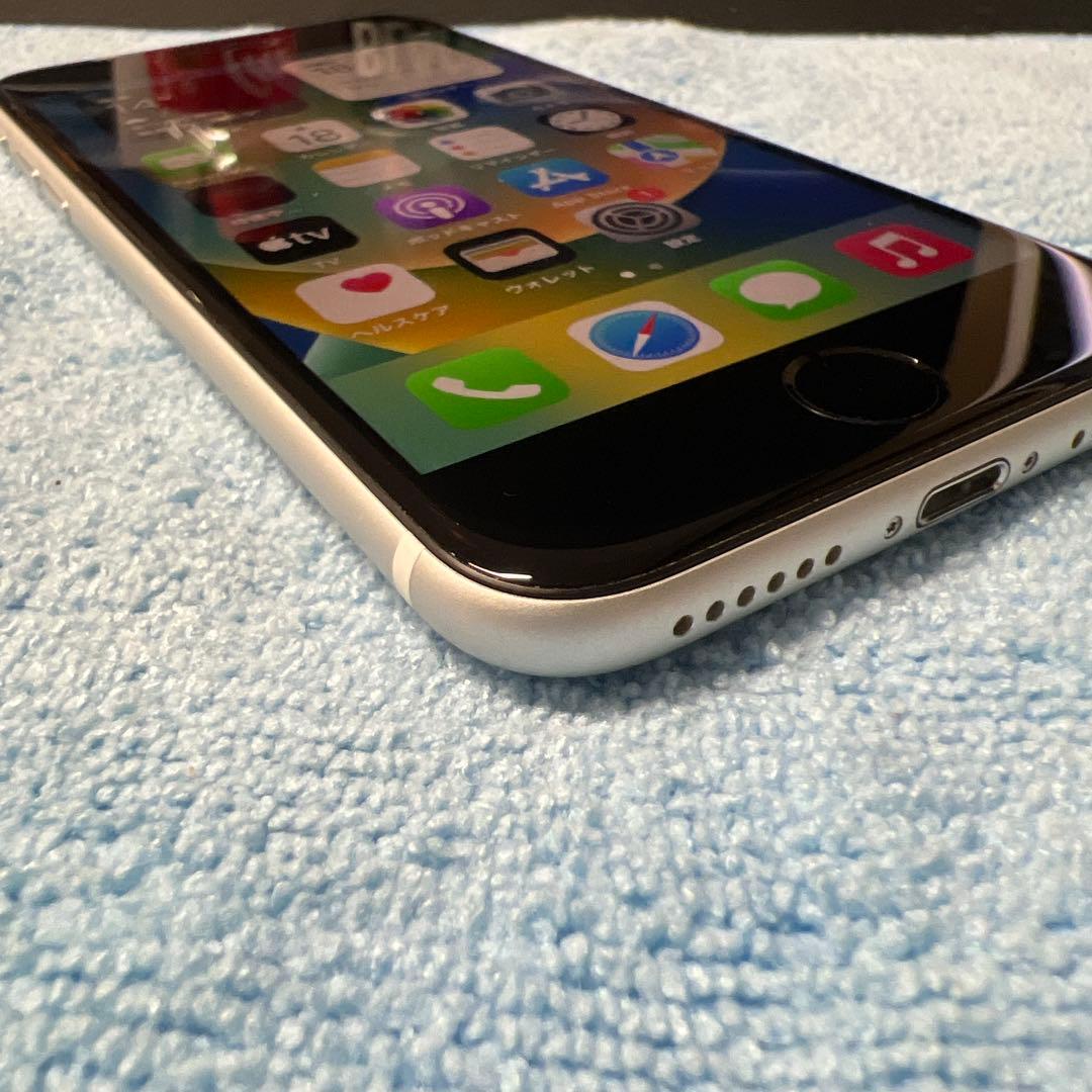 Apple iPhone SE2 第2世代　64GB