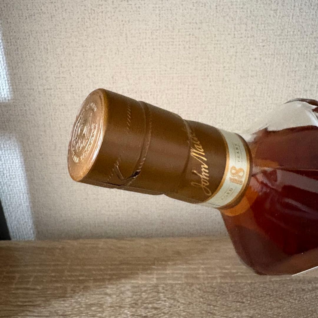 ジョニー・ウォーカー 18年 ウイスキー 700ml