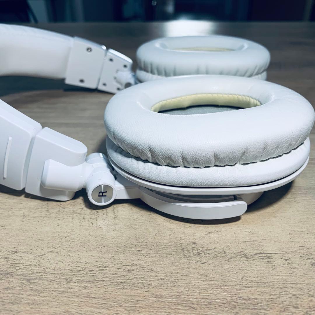 Audio-Technica ATH-M50xホワイトヘッドホン