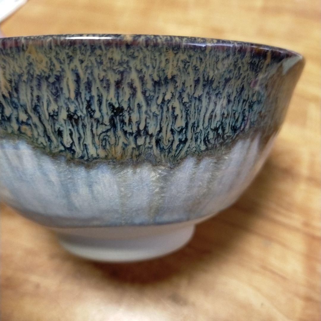 【新品・未使用!!】作家物　一点物　水色と白色の花模様抹茶碗