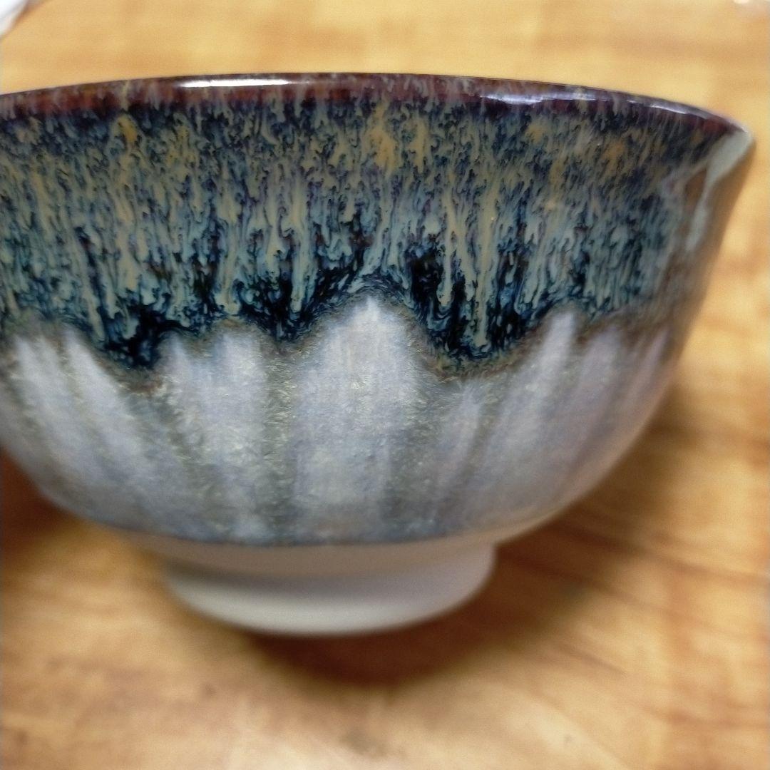 【新品・未使用!!】作家物　一点物　水色と白色の花模様抹茶碗