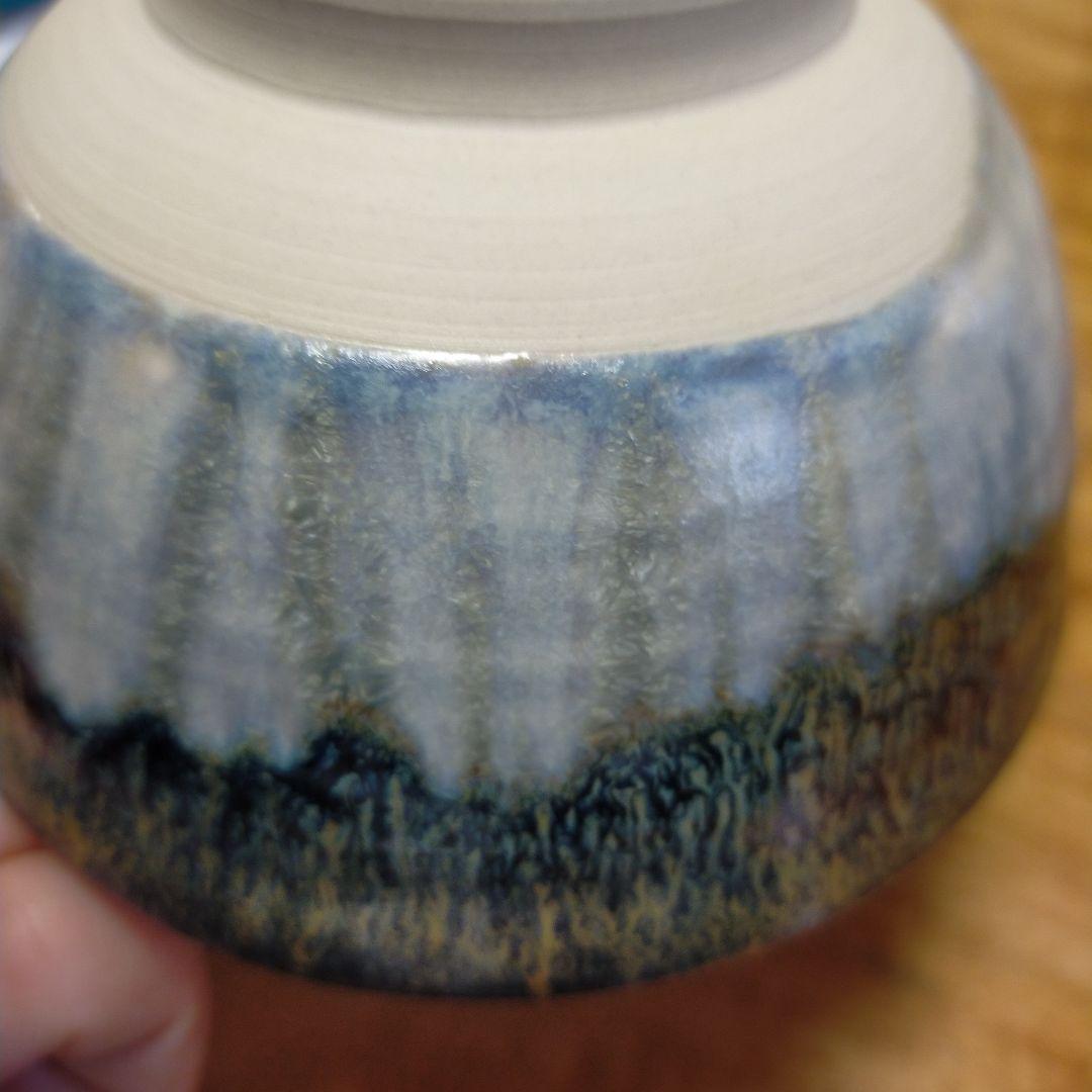 【新品・未使用!!】作家物　一点物　水色と白色の花模様抹茶碗