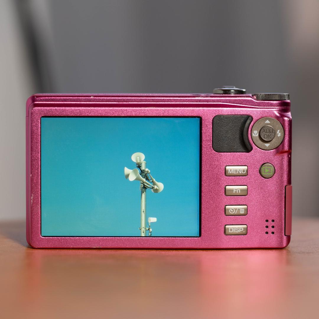 【憧れのコンデジっぽさを味わえる】RICOH CX4 ピンク