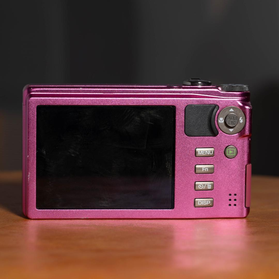 【憧れのコンデジっぽさを味わえる】RICOH CX4 ピンク