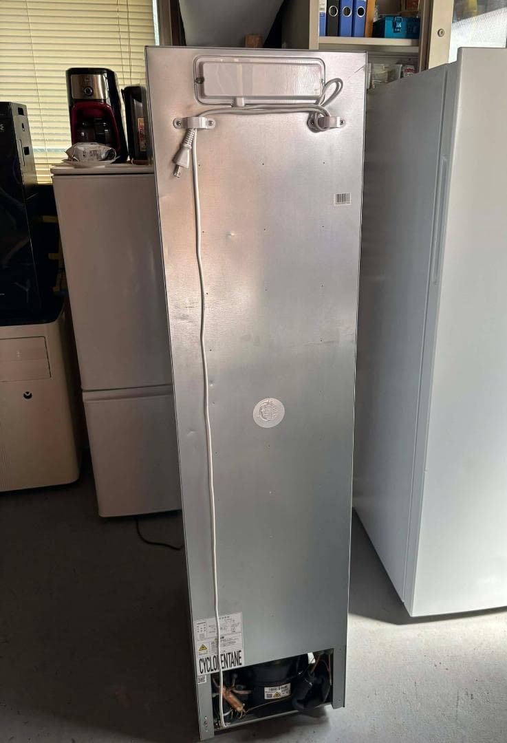 YAMAZEN 山善スリム冷凍庫 90L ホワイト YF－SU90 2023年製