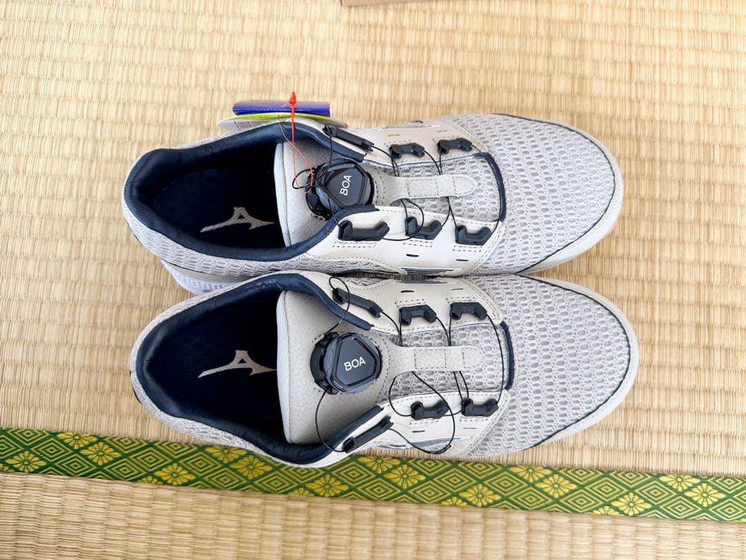 Mizuno BOAシステム安全靴 ベージュ/ホワイト