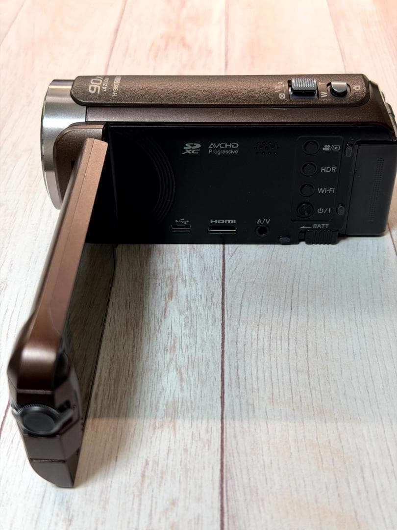【美品＋おまけ付】パナソニック HDビデオカメラ W585M 64GB