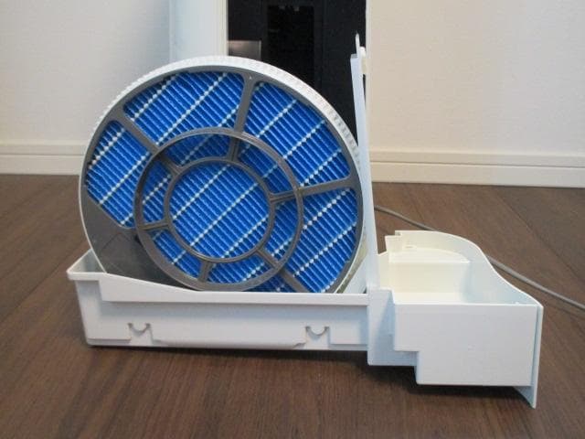未使用品　シャープ　SHARP　加湿空気清浄機　プラズマクラスター　KC-D70
