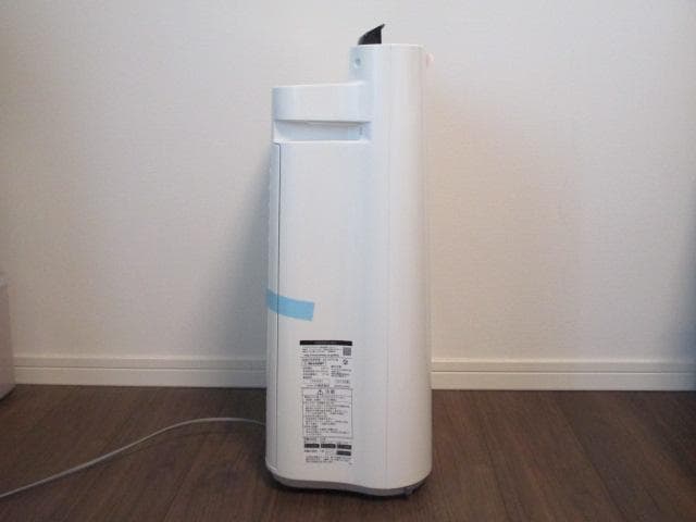 未使用品　シャープ　SHARP　加湿空気清浄機　プラズマクラスター　KC-D70