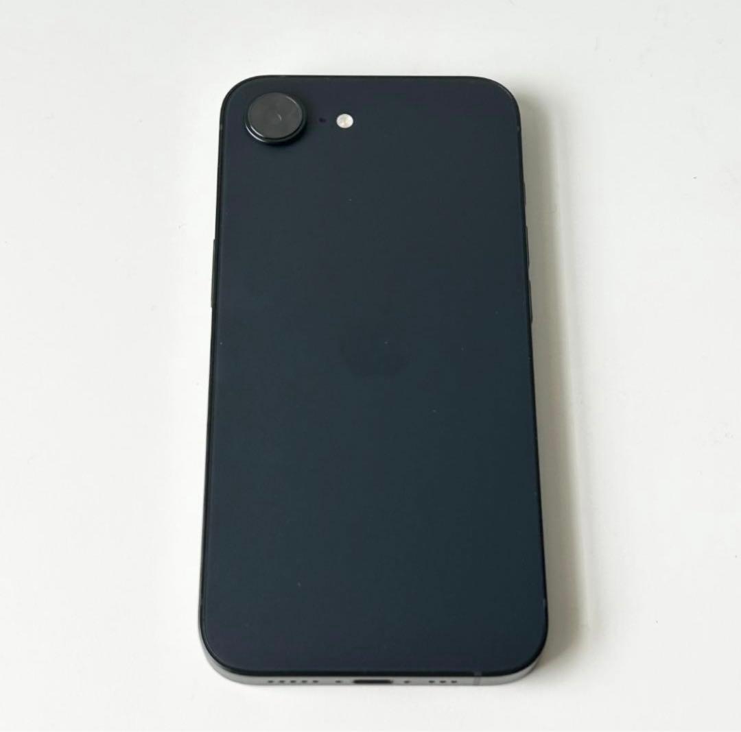 じ*ん様 【美品】iPhone 16e｜128GB｜SIMフリー